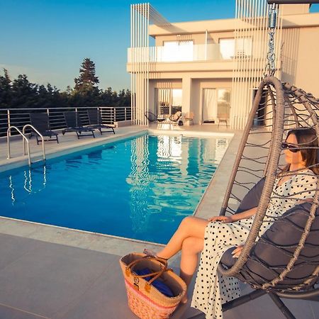 Io Luxury Pool & Hot Tub Suites Preveza Eksteriør bilde