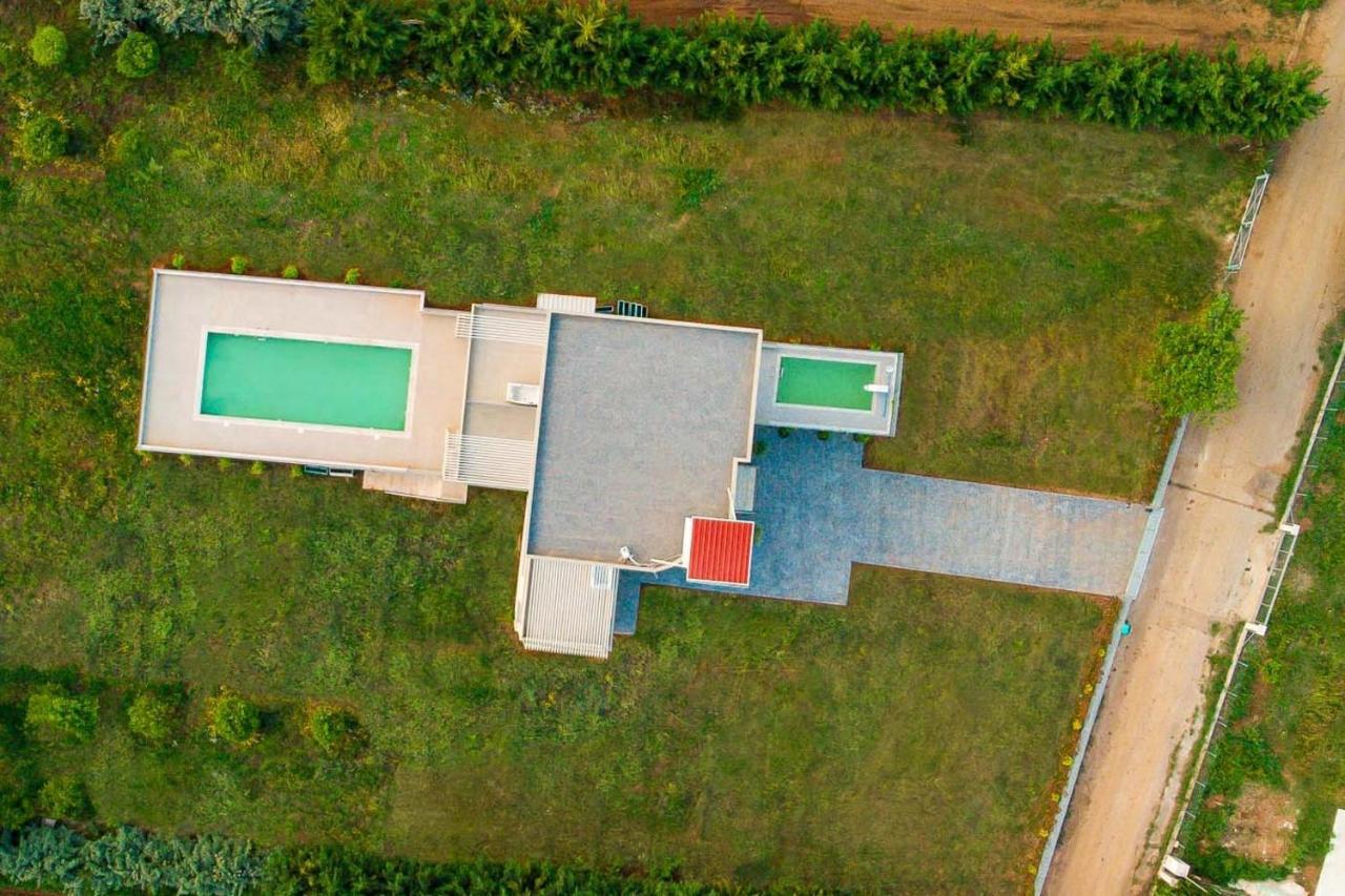 Io Luxury Pool & Hot Tub Suites Preveza Eksteriør bilde