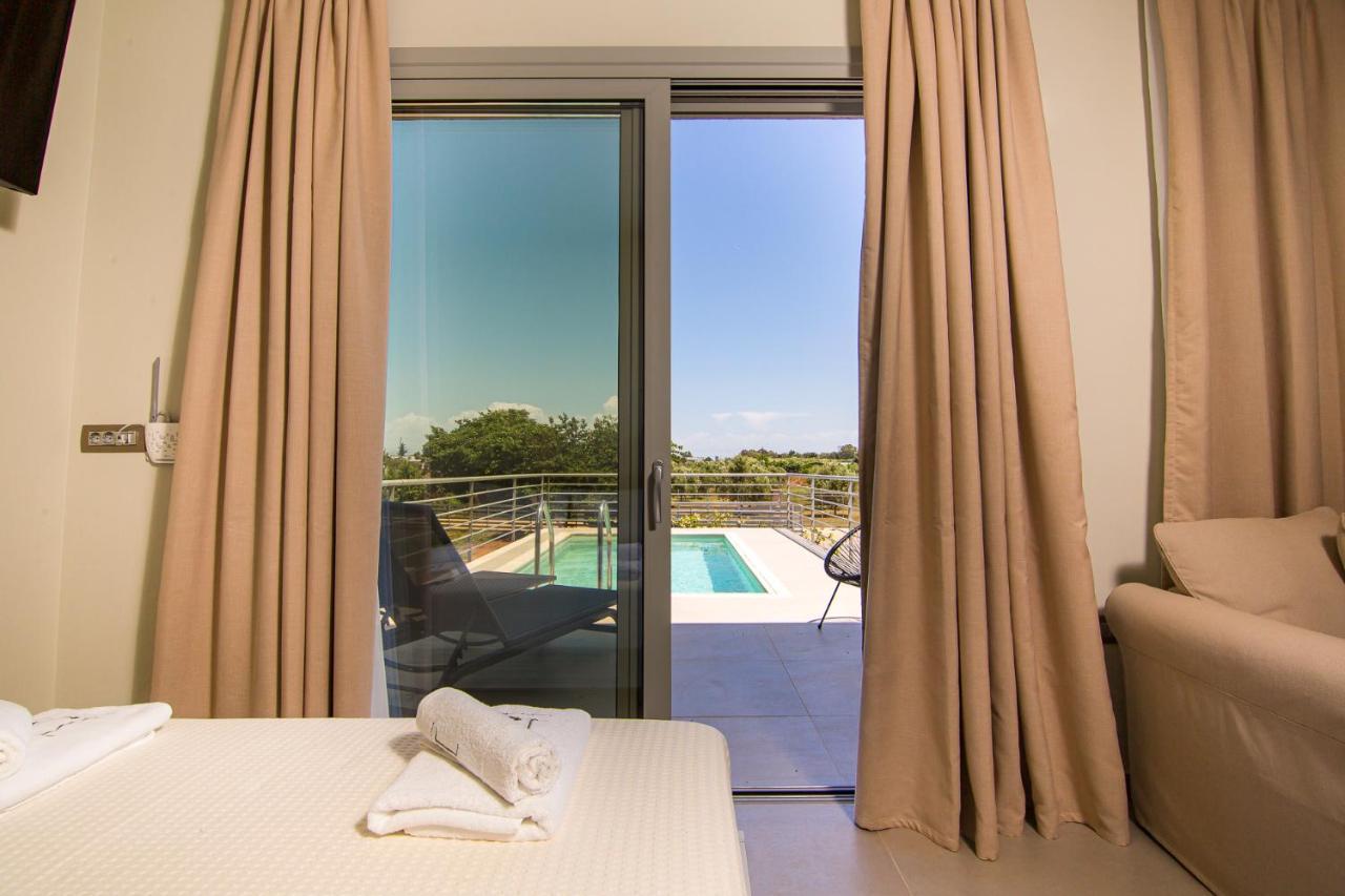 Io Luxury Pool & Hot Tub Suites Preveza Eksteriør bilde