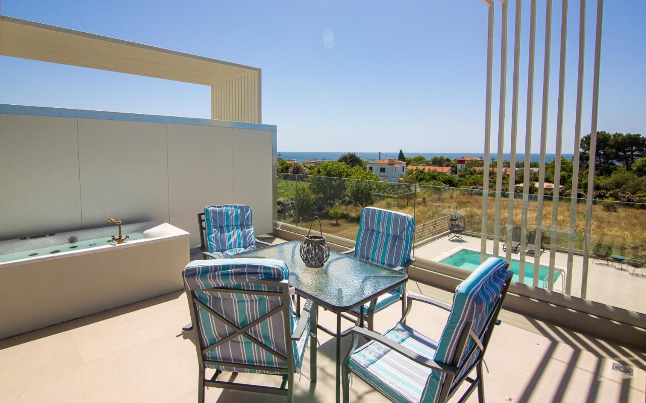 Io Luxury Pool & Hot Tub Suites Preveza Eksteriør bilde